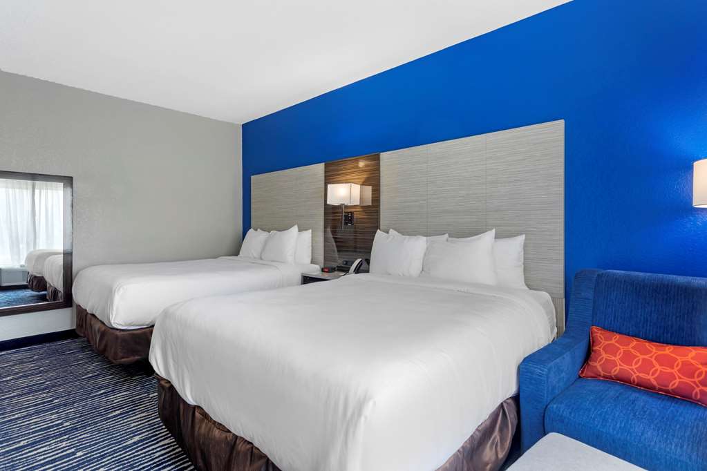 Comfort Inn & Suites Memphis East - photo 13