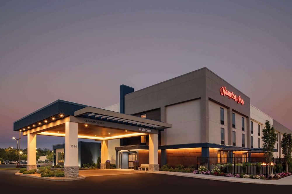 Hampton Inn Seekonk - photo 39