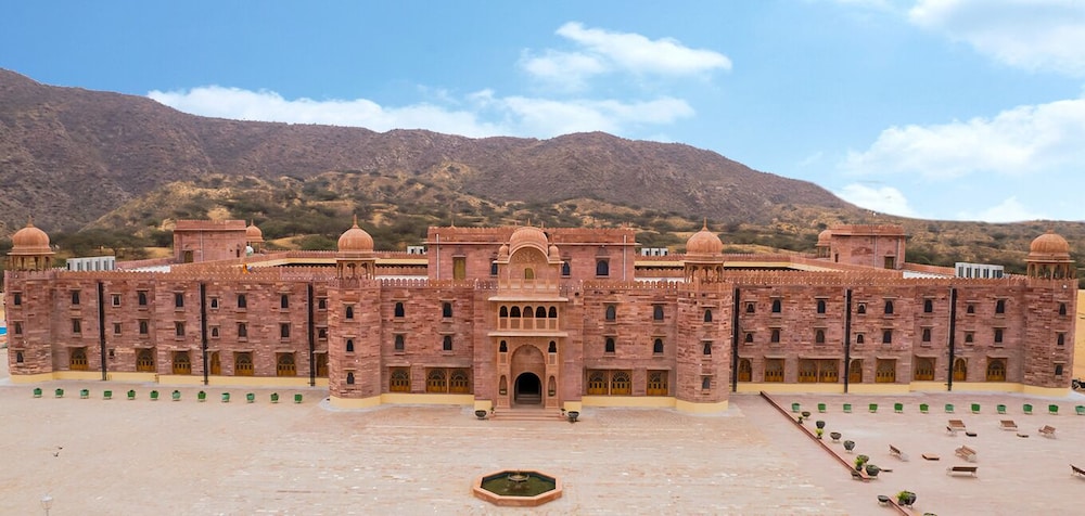 Umaid Mahal Palace - carbon neutral hotel in Pushkar