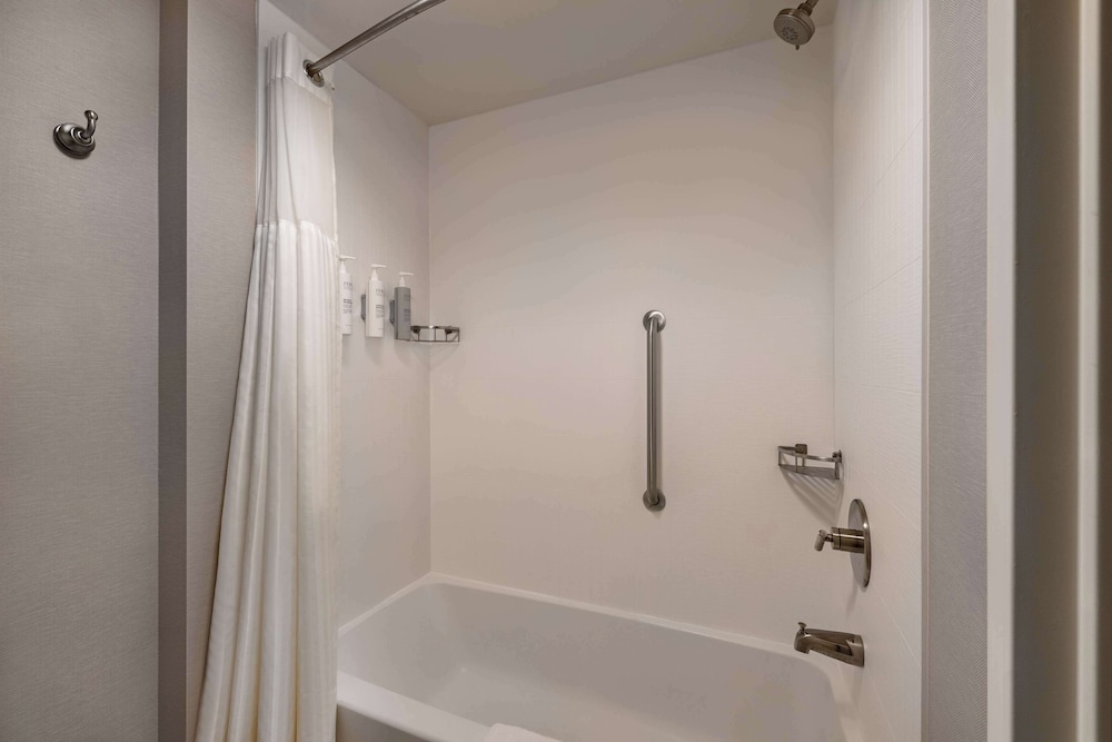 Homewood Suites Fredericksburg - photo 32