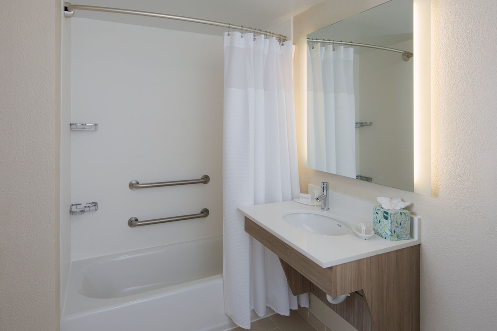 SpringHill Suites by Marriott New Orleans Warehouse Arts District - photo 11