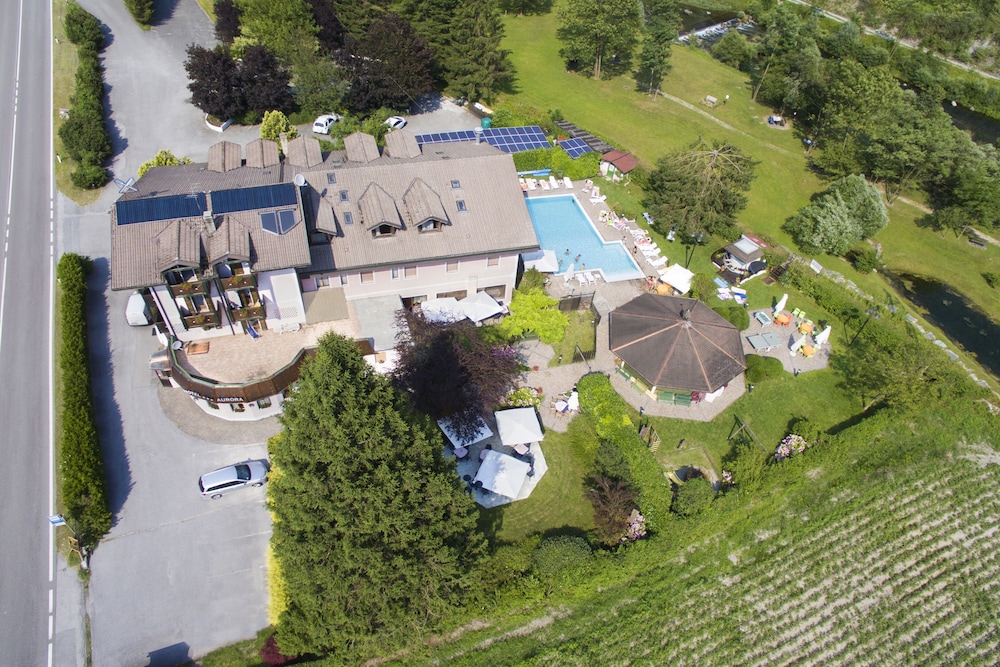 Albergo Ristorante Aurora in Cimego, Italy