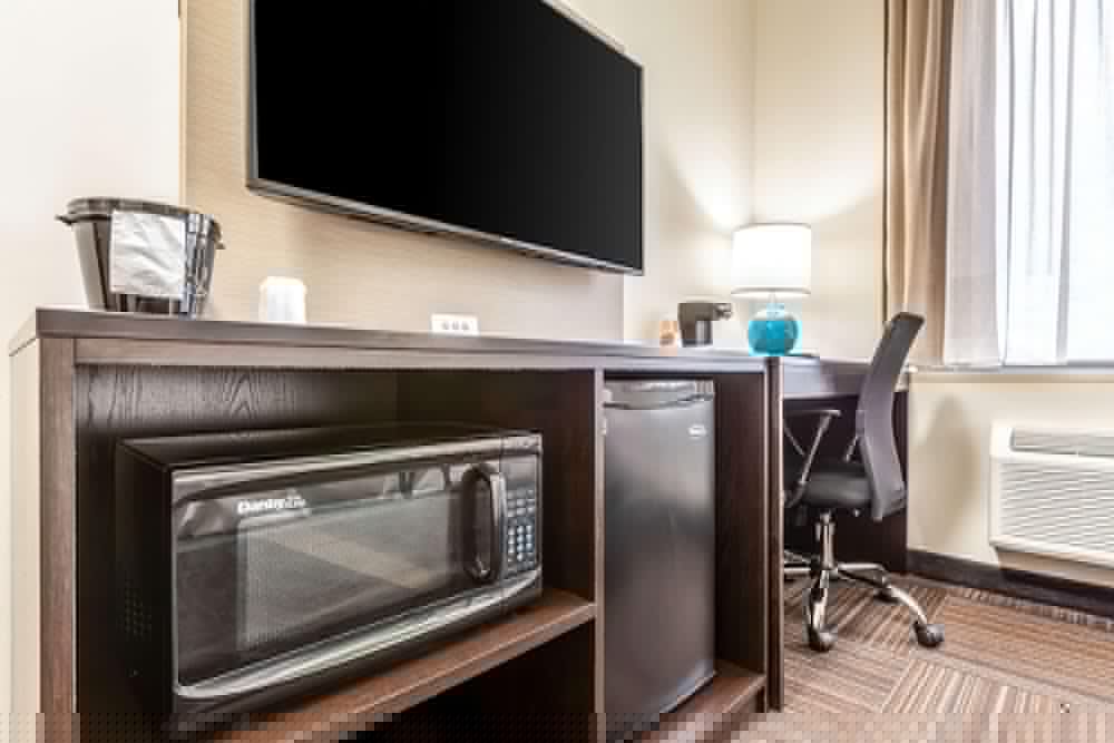 Van Wyck Hotel & Suites Near JFK Airport - photo 46
