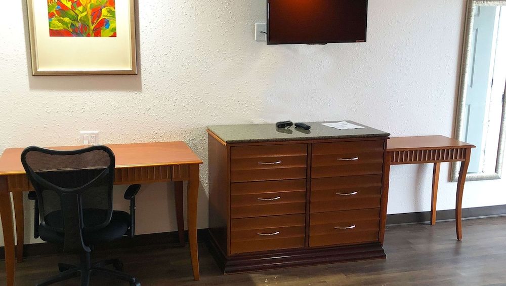 Lucky Vista Motel - photo 11