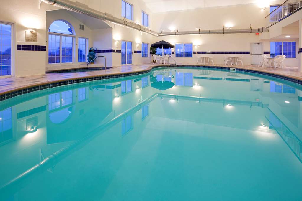 Crossings By Grandstay Inn And Suites - photo 11