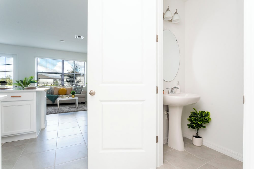 Gorgeous 3Bd Close to Disney Enclaves at Festival 1613 Davenport - photo 4