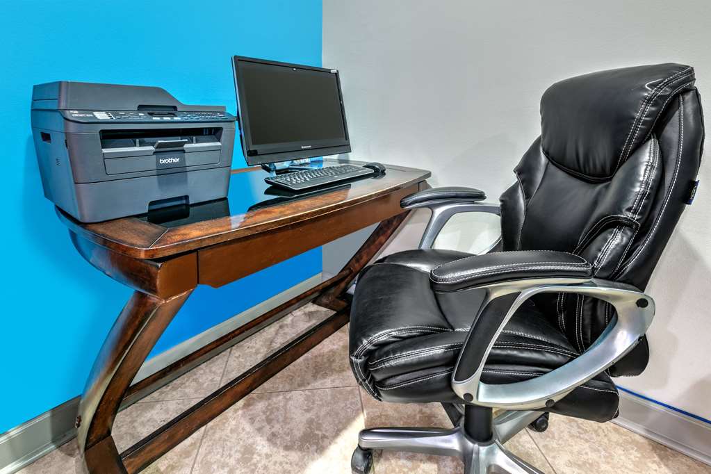 Days Inn & Suites by Wyndham Cabot - photo 35