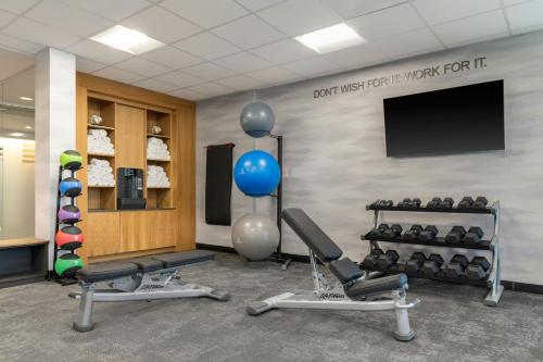 Fairfield by Marriott Inn & Suites Kansas City at The Legends - photo 29