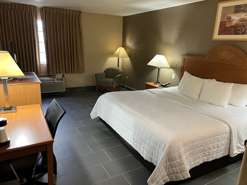 Americas Best Value Inn Pharr - photo 29