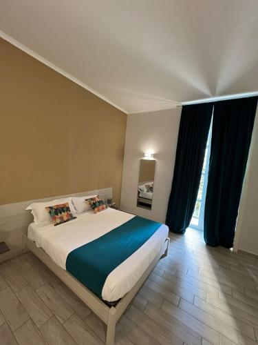 B&B One — 4-Star Luxury Hotel in Naples, Italy