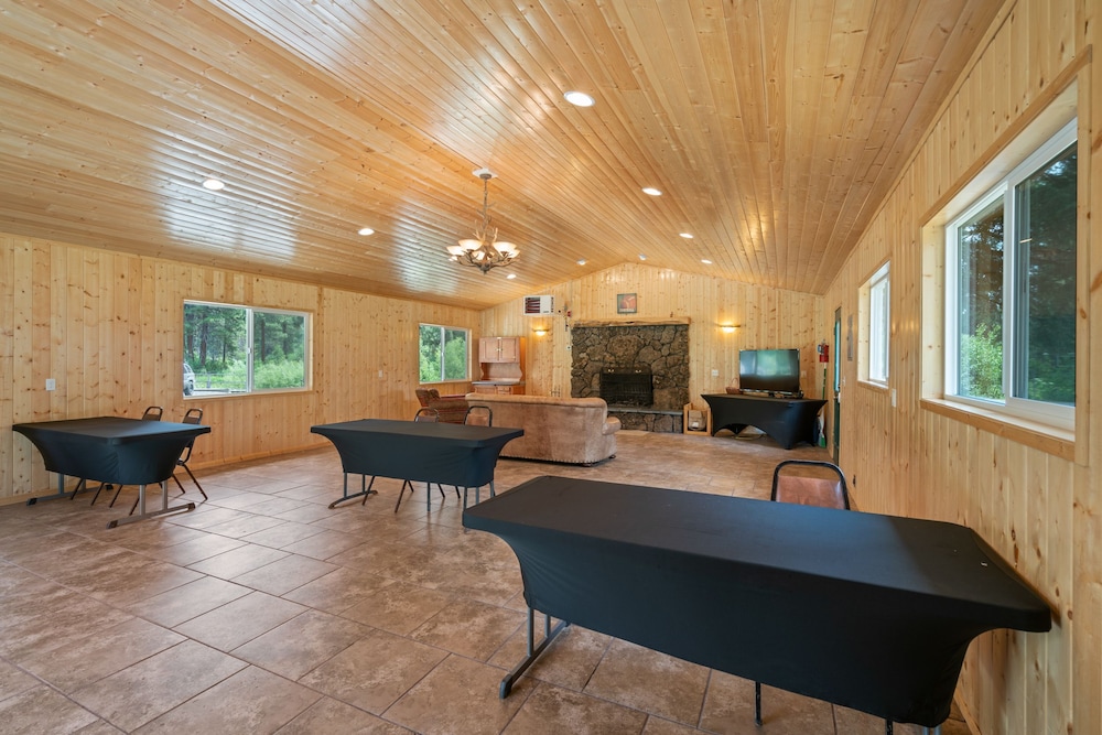 Crater Lake Resort - photo 78