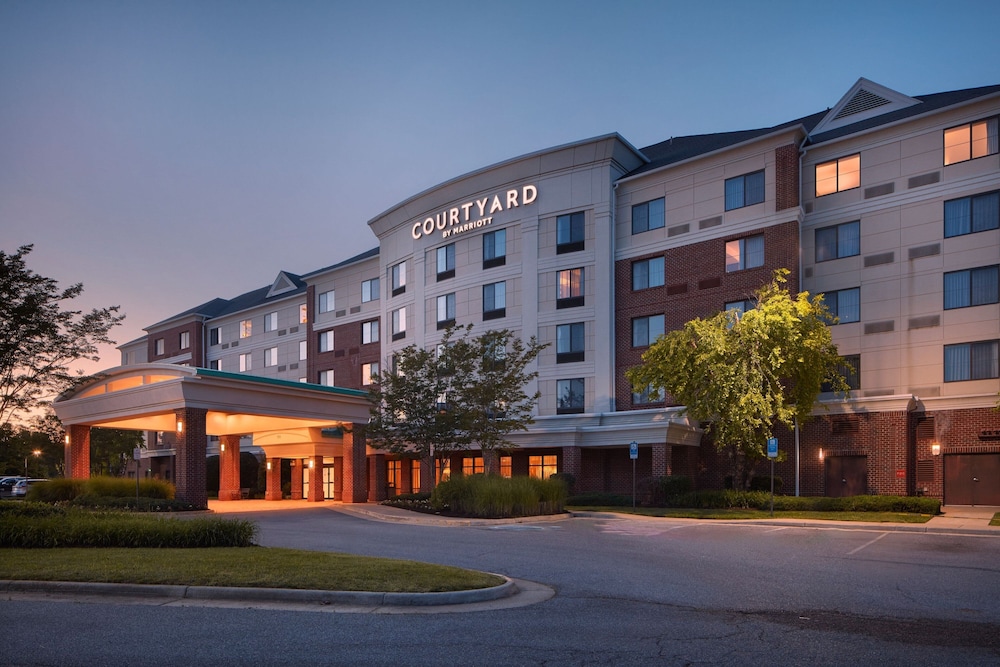 Courtyard by Marriott Winchester in Winchester, United States