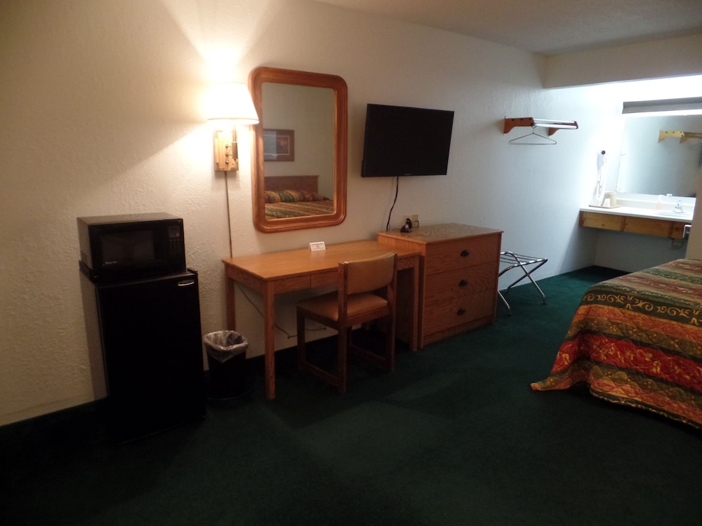 Dakota Country Inn & Suites - photo 5