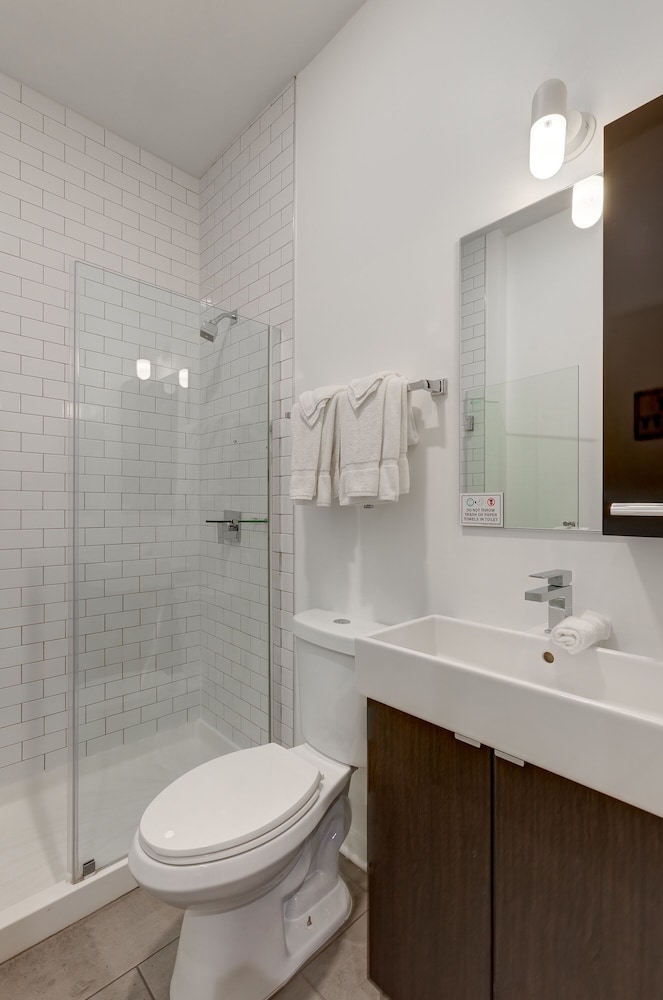 Enjoy A Romantic Chicago Getaway This Windy City Studio Is Perfect For 2 747 Lofts Cabin 104 by RedAwning - photo 7