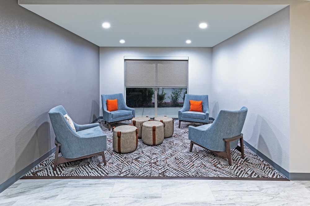 Candlewood Suites DFW Airport North Irving by IHG - photo 56