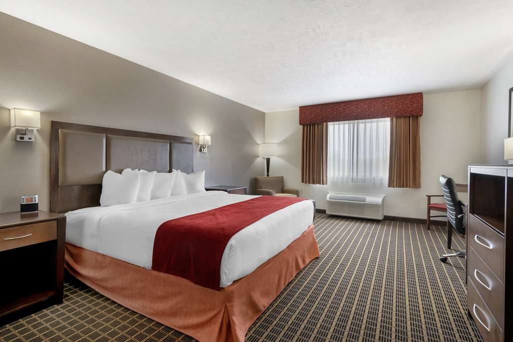 Best Western Plus Eagleridge Inn & Suites - photo 29