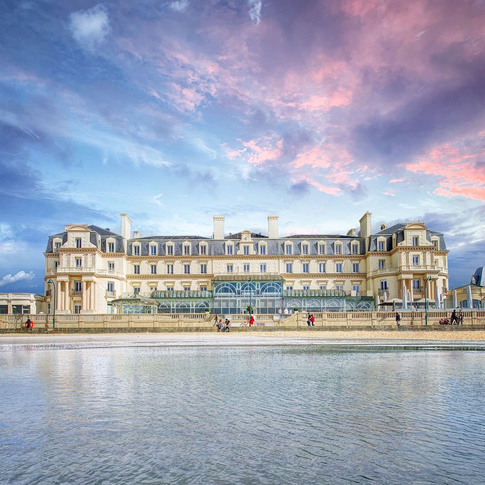 Grand Hôtel des Thermes in Saint-Malo, France