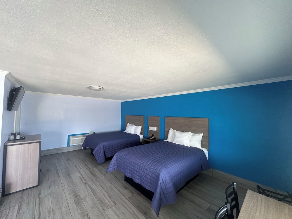 Carrizo Executive Inn - photo 22