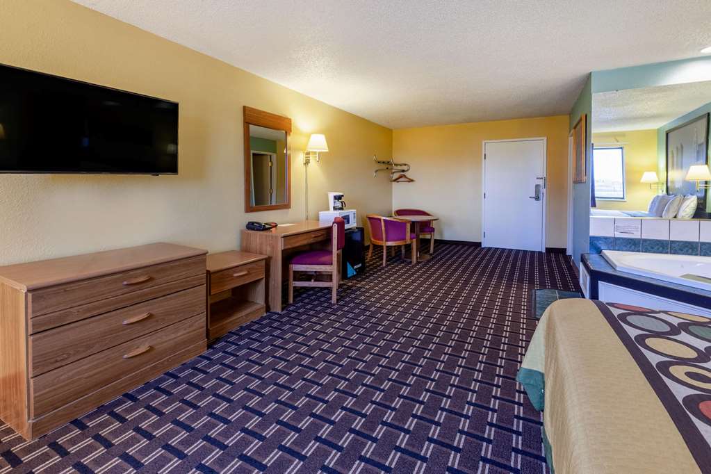 Super 8 by Wyndham Newcomerstown - photo 37