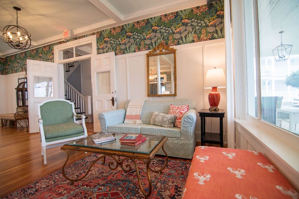 Ocean House Hotel & Motel - photo 10