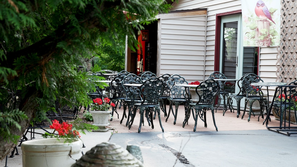 Coachlite Inn - photo 55