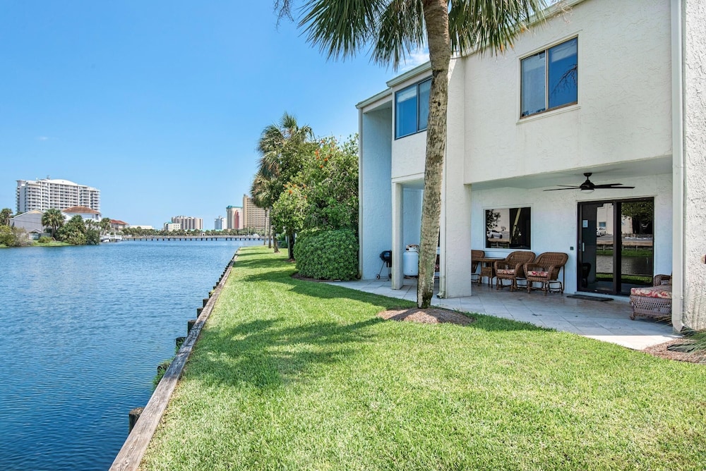 Shoreline Towers Townhouse 4 1 - photo 42