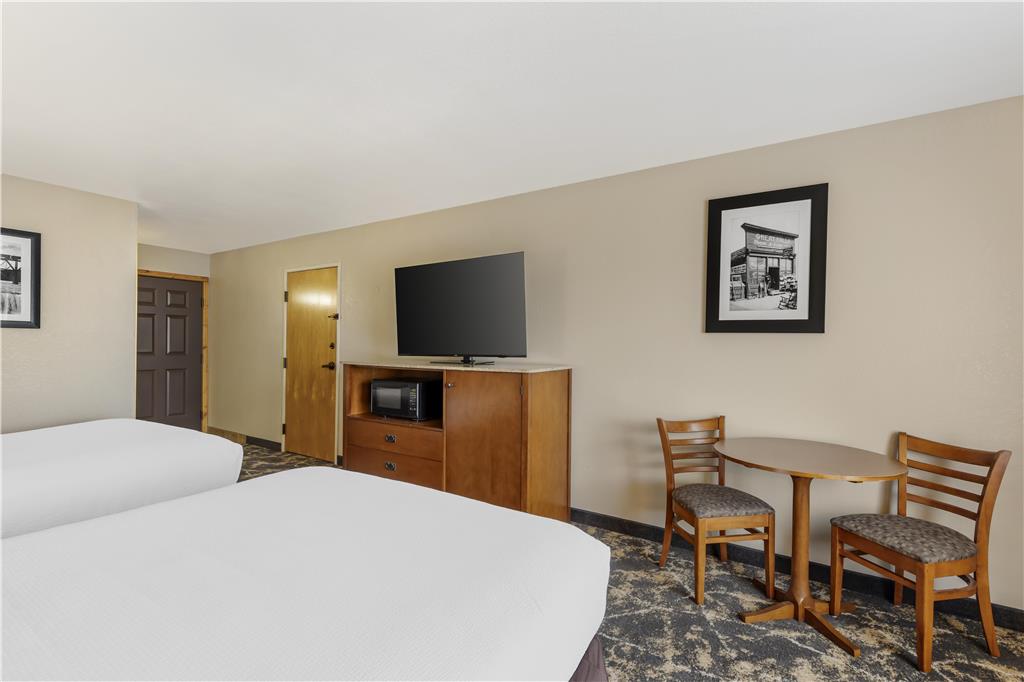 Best Western Plus Riverfront Hotel & Suites - photo 23