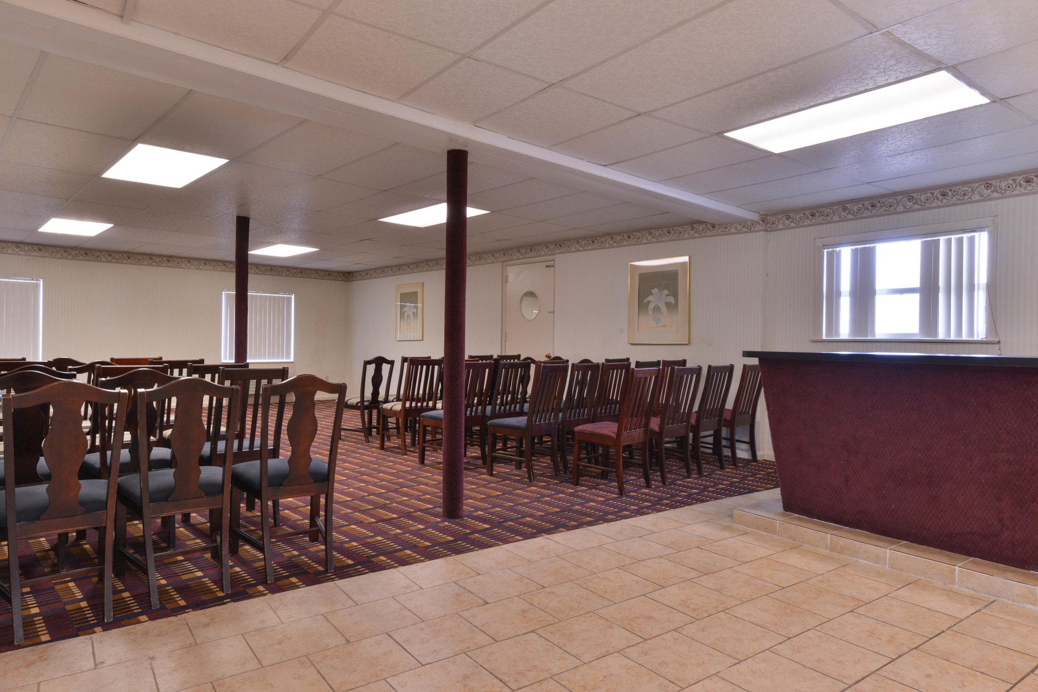 Economy Inn East Hartford CT - photo 18