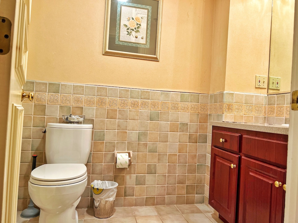 The Winthrop Arms Hotel And Restaurant - photo 46