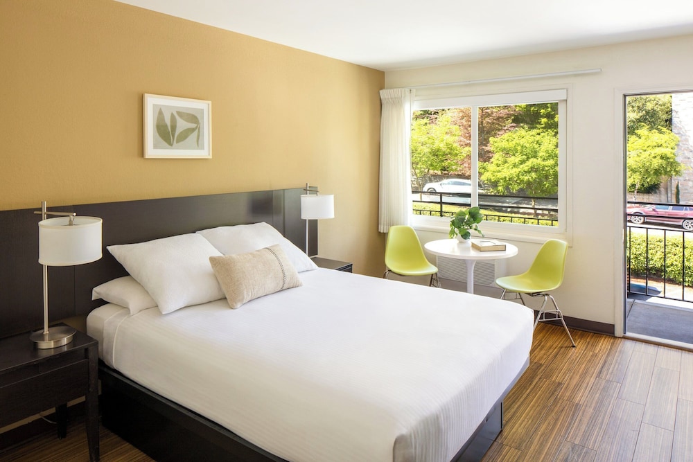 Park Lane Suites and Inn - photo 26