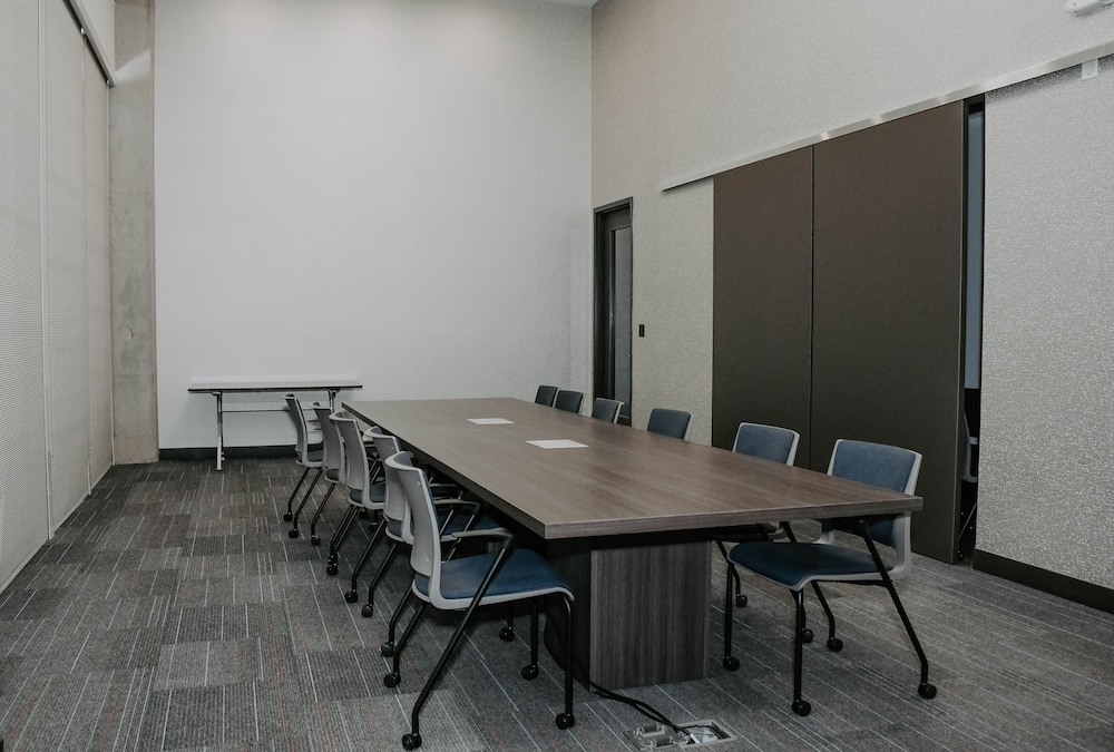 Aloft Omaha West - photo 44