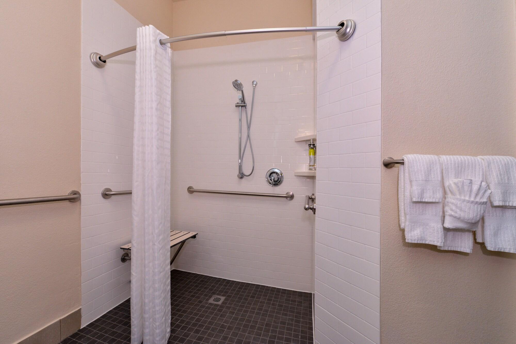 Candlewood Suites Austin Airport by IHG - photo 14