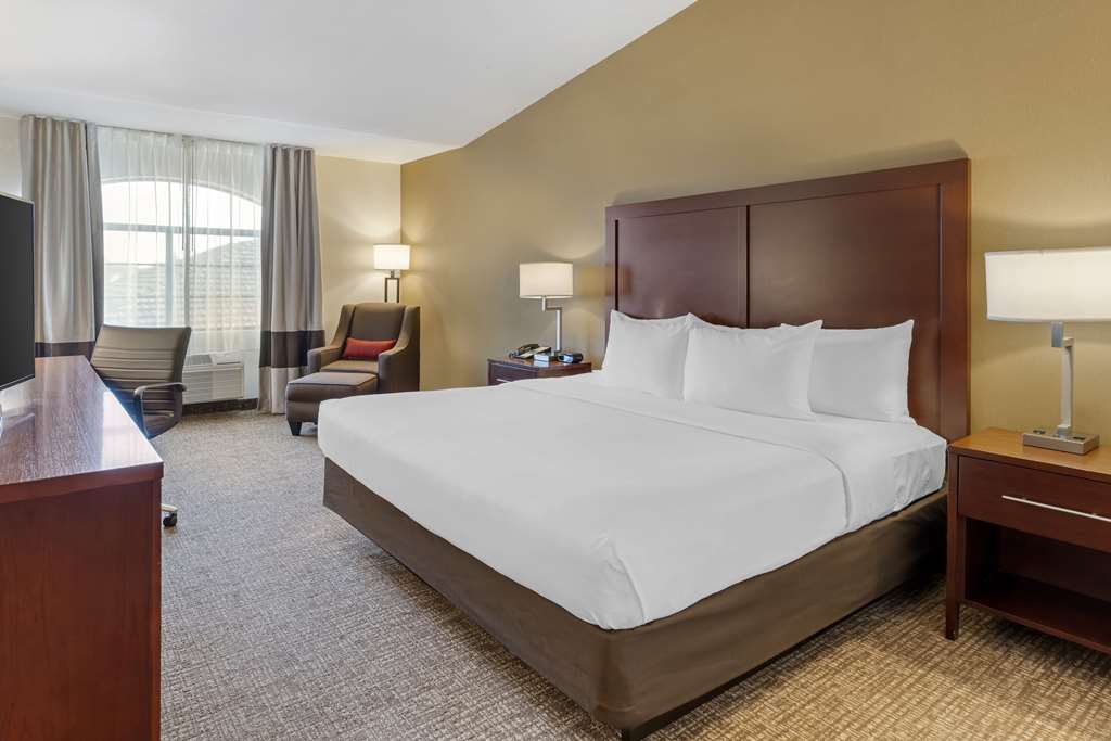 Comfort Inn Marina on the Monterey Bay - photo 13