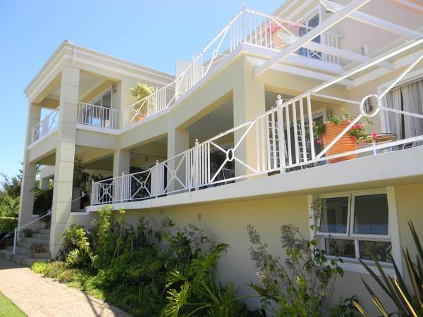 Somerset Hill Guest House — 4-Star Luxury Hotel in Cape Town, South Africa