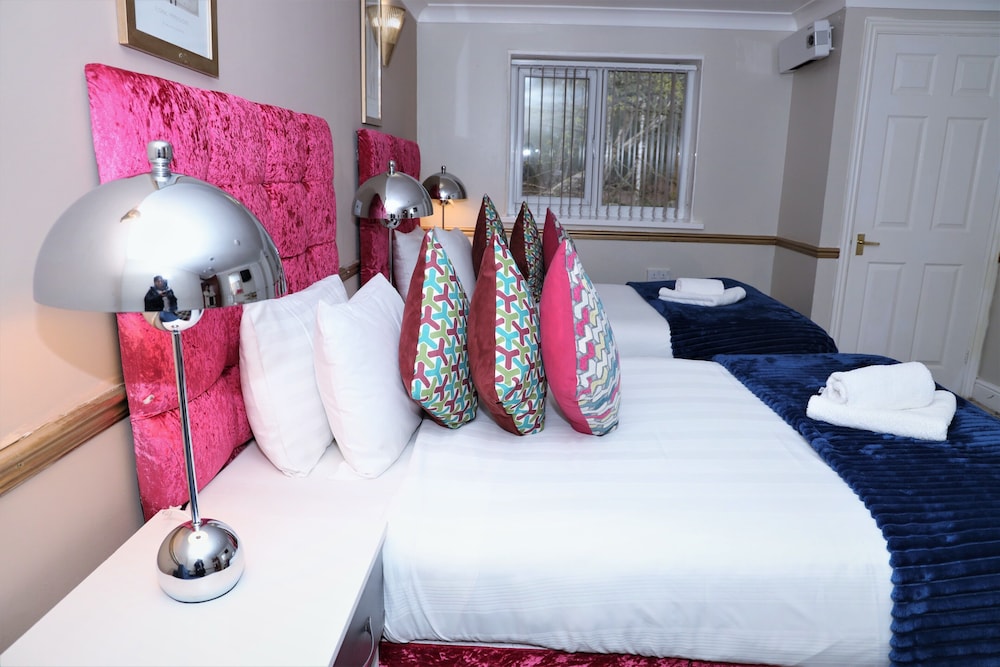 4 Sisters Inn - carbon neutral hotel in Epping