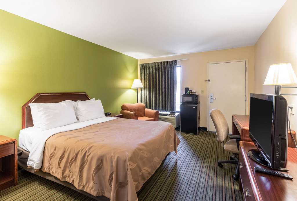 Quality Inn Alexandria - photo 14