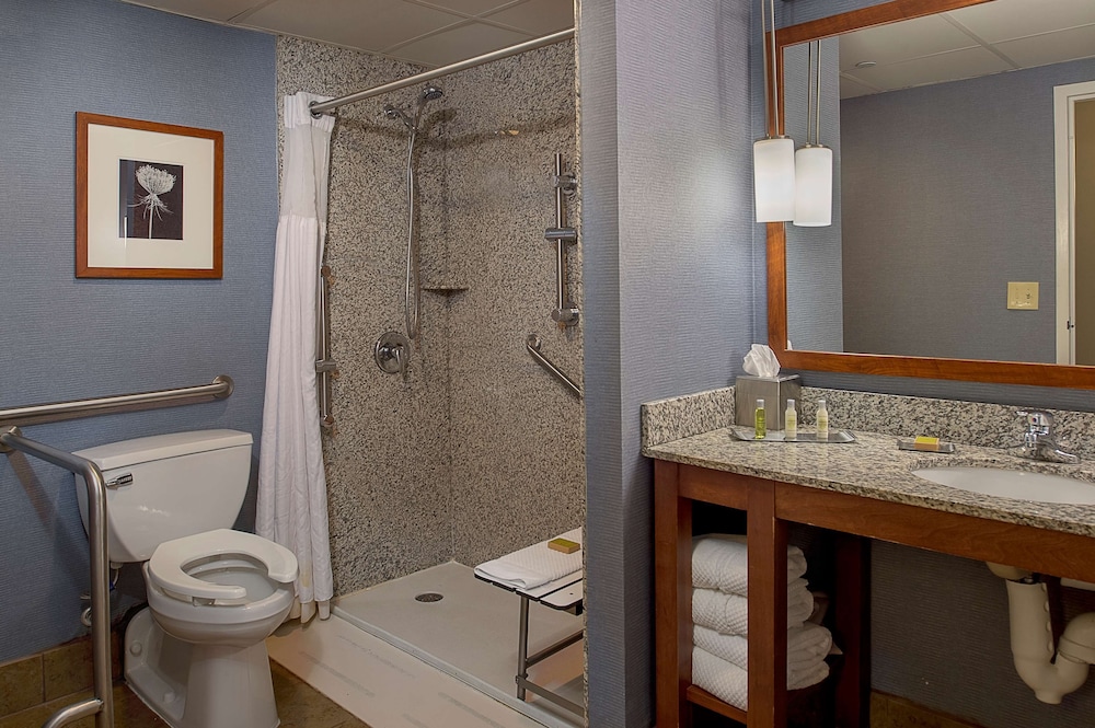 DoubleTree by Hilton St. Louis Westport - photo 38