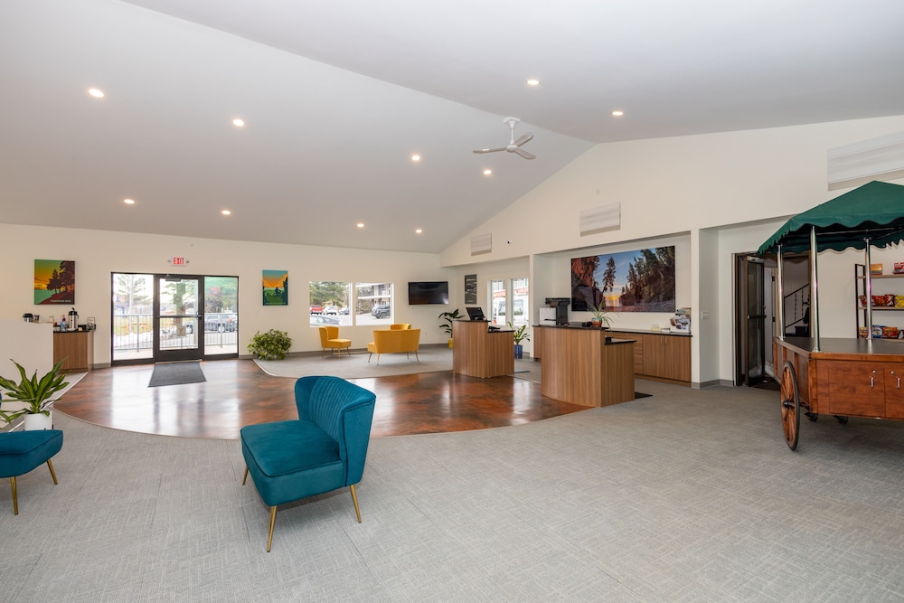 Cedar Motor Inn - photo 3