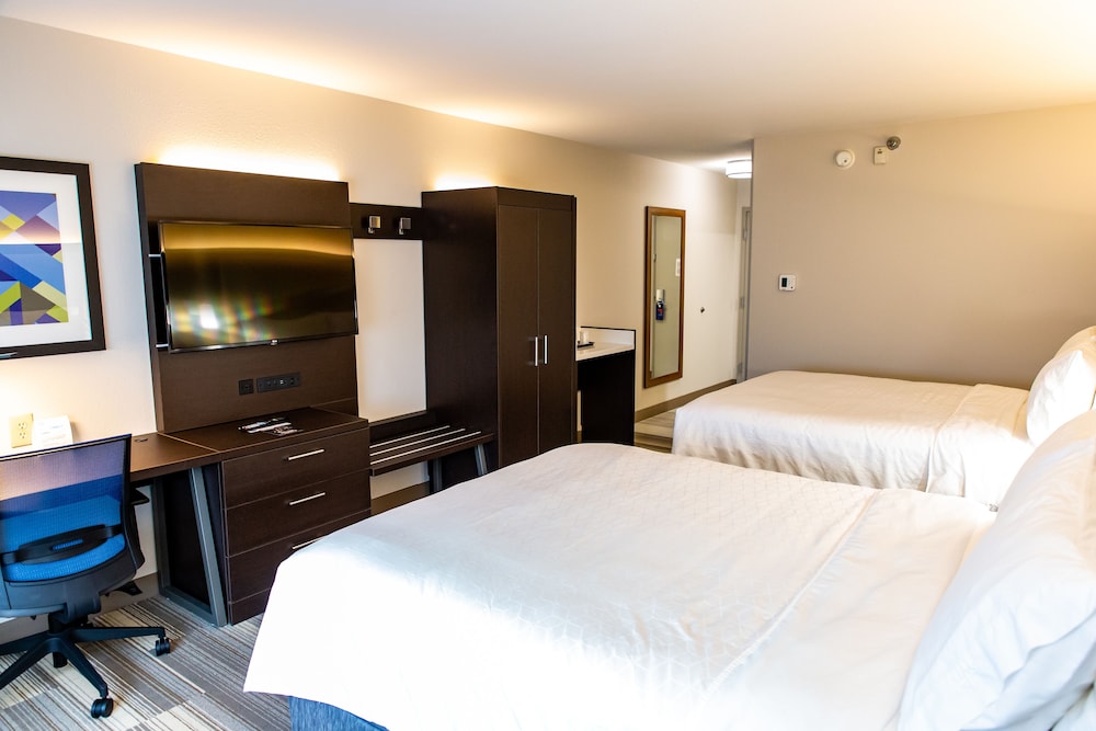 Holiday Inn Express Columbus Dublin by IHG - photo 12
