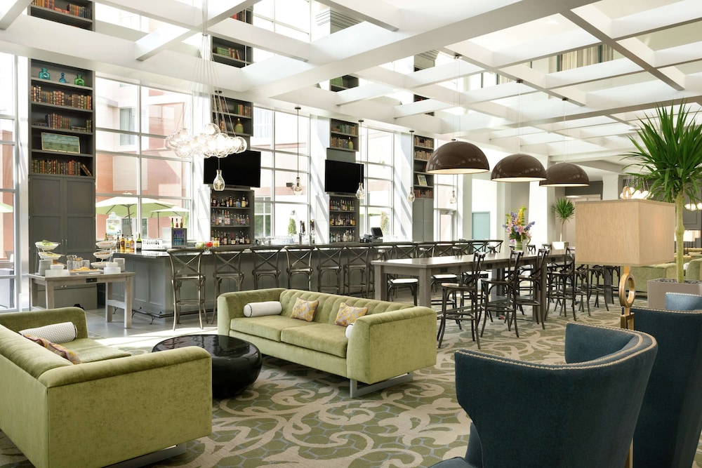 Embassy Suites by Hilton Charlotte Ayrsley - photo 7