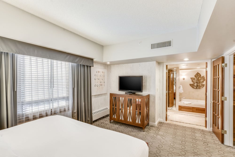 Harrah s Lake Tahoe A Caesars Rewards Destination - photo 13