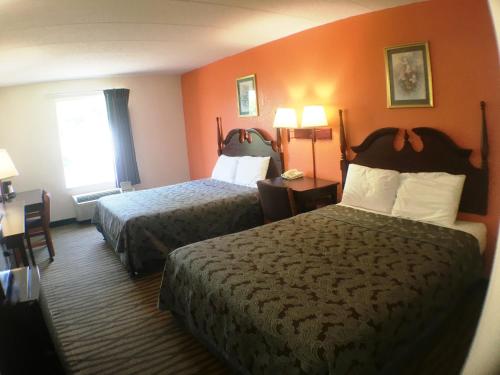 President Inn & Suites - photo 16