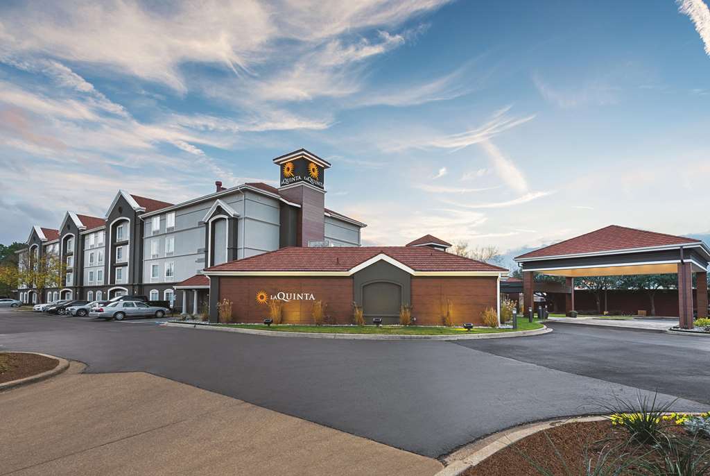 La Quinta Inn & Suites by Wyndham Shreveport Airport - photo 8
