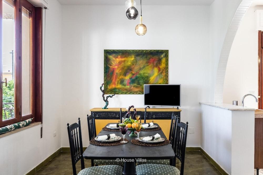 House Villas La Giara — 4-Star Luxury Hotel in Avola, Italy