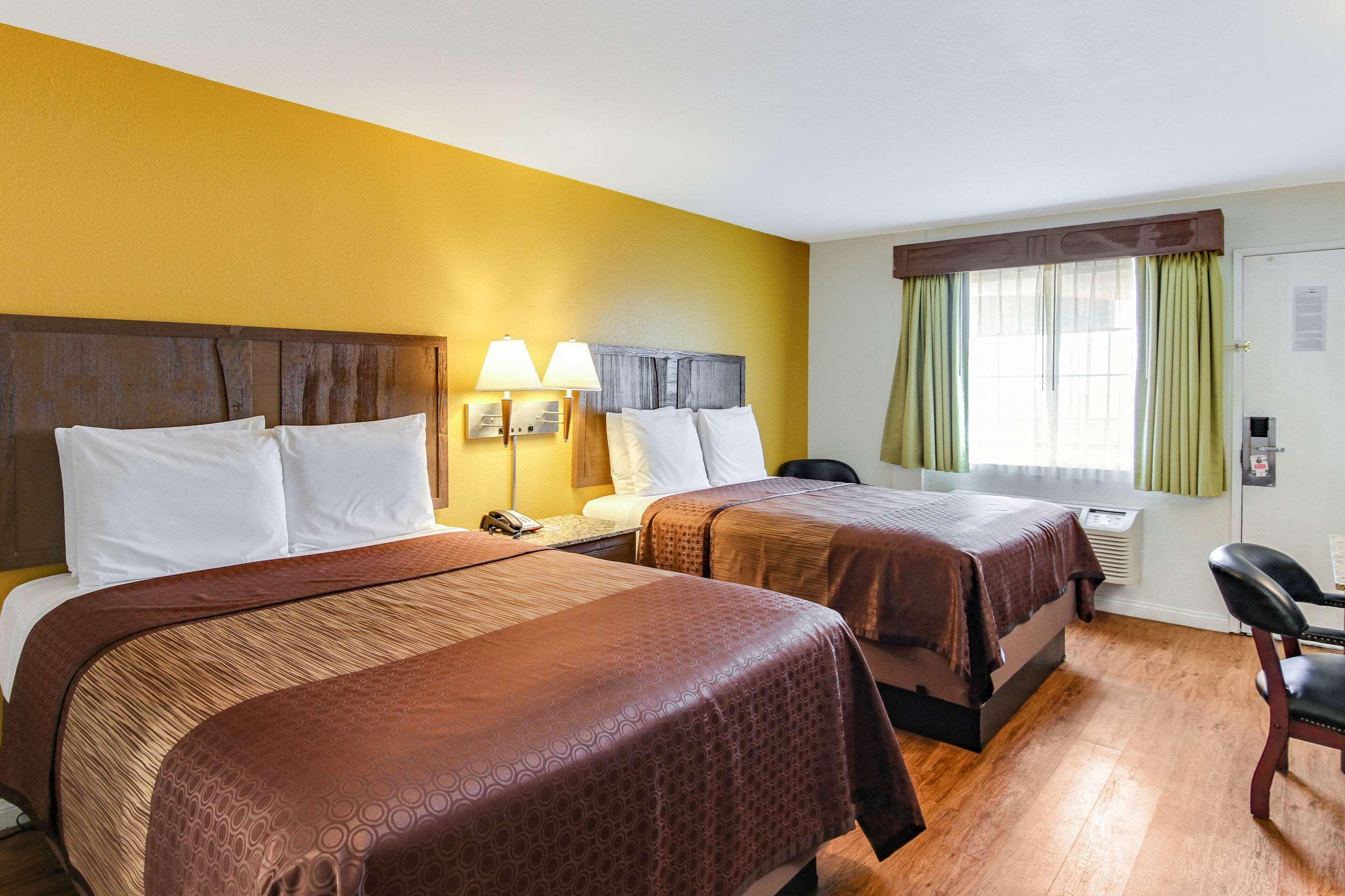 Rodeway Inn San Ysidro - photo 10