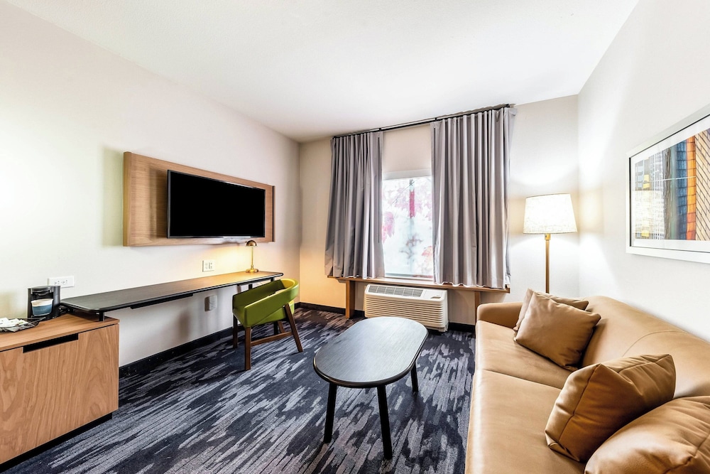 Fairfield Inn & Suites by Marriott Gainesville I 35 - photo 10