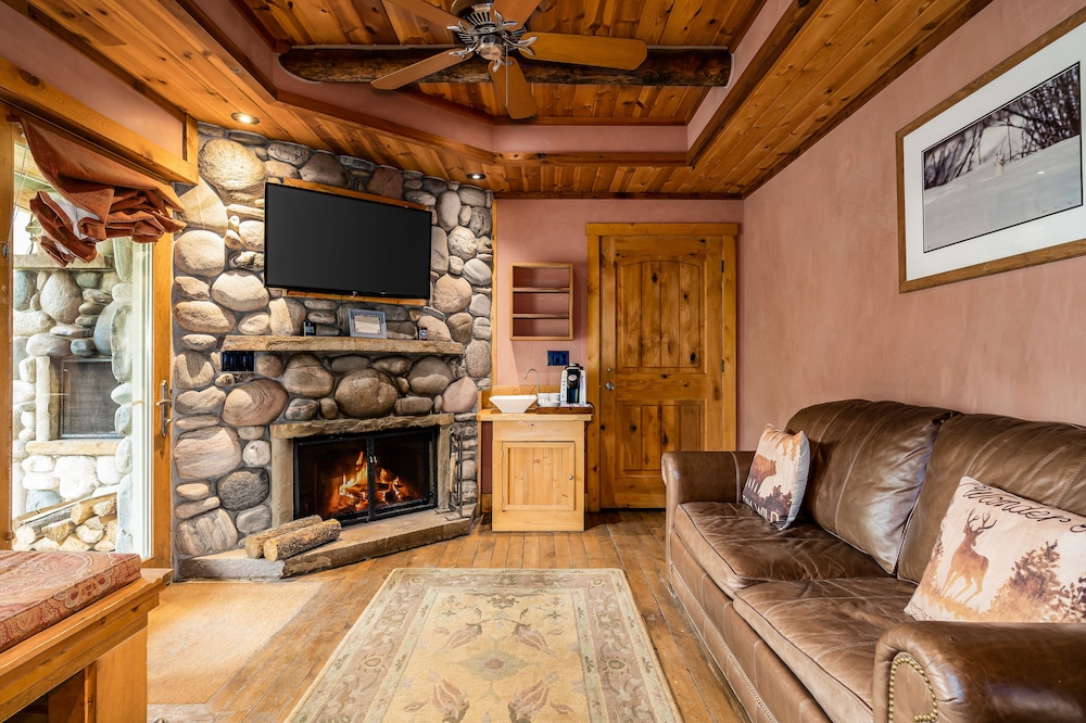 Rainbow Ranch Lodge - photo 20