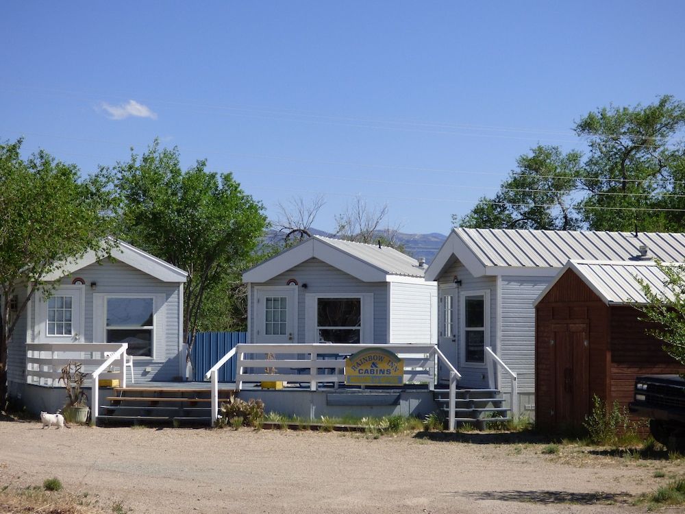 Rainbow Inn & Cottages - photo 11