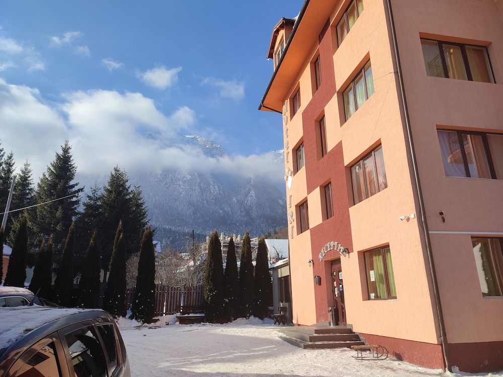 Iri Hotel in Busteni, Romania