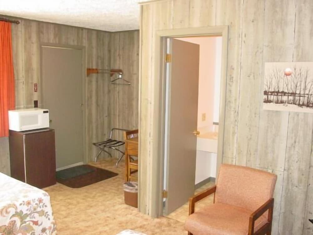 Woodland Motor Lodge - photo 40